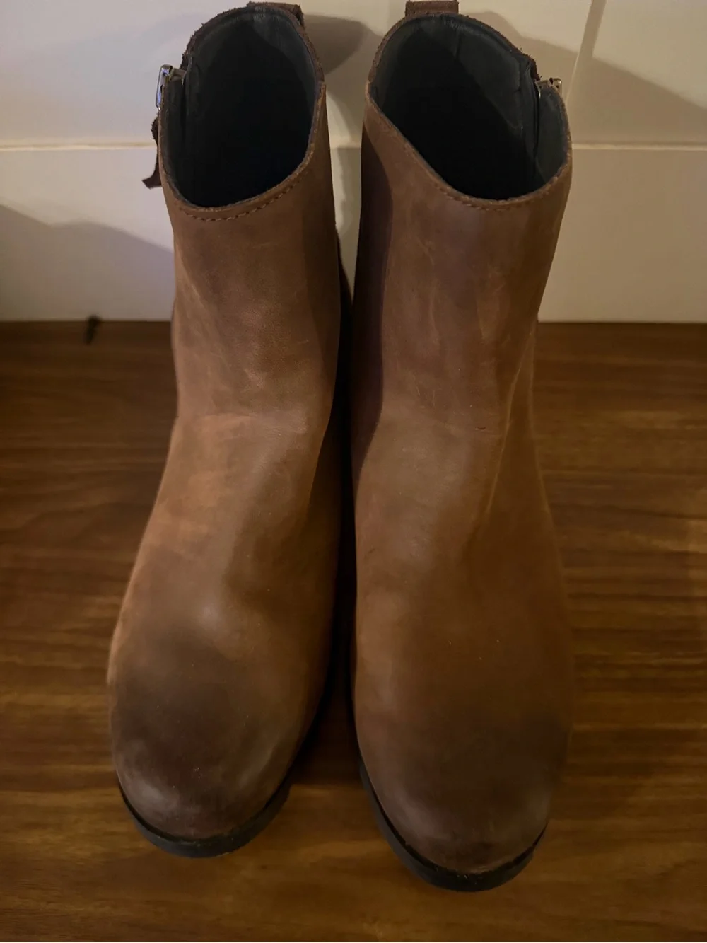 Sorel Chelsea Brown Leather Ankle Boots with Side Zipper